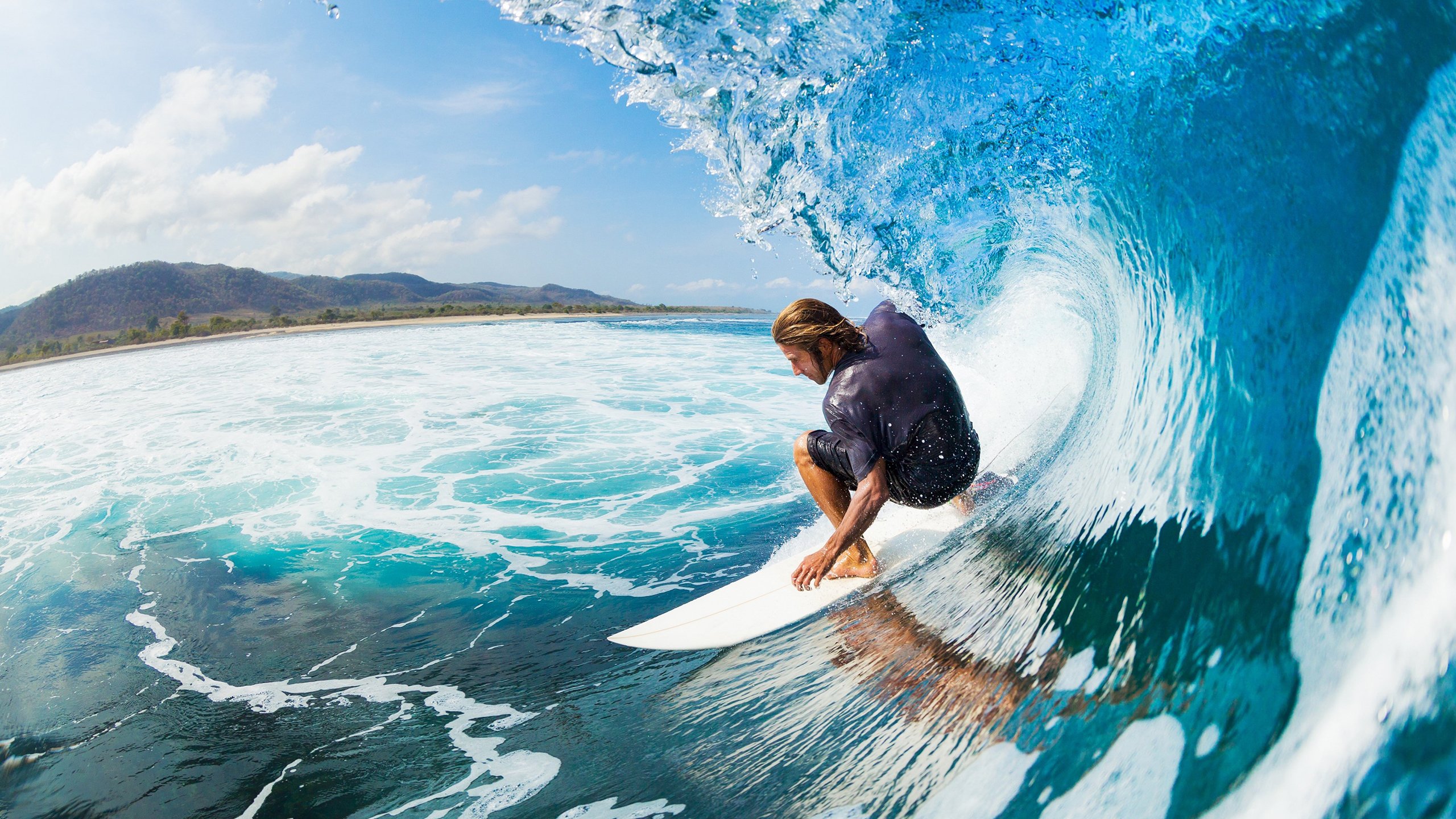 世界杯：女裁判耐心与气场兼具 被球迷称为“行走的规则百科全书”